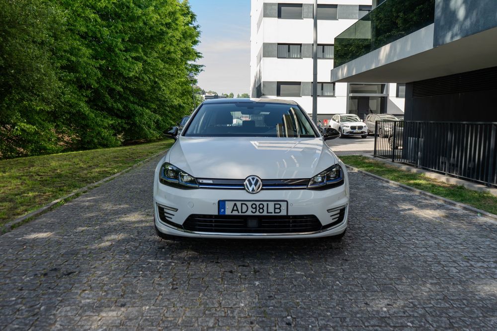 Volkswagen e-Golf 2020 – 100% Elétrico – ACC – Full Extras – C/Garantia VW