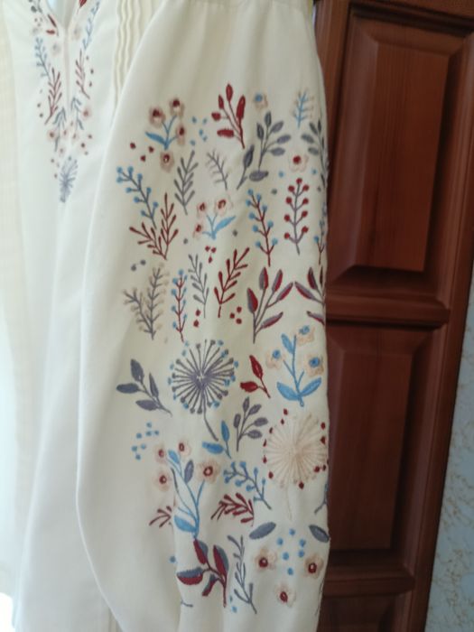 Продам вишиванку