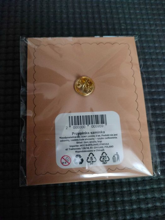 Przypinka szminka - pin rossmann