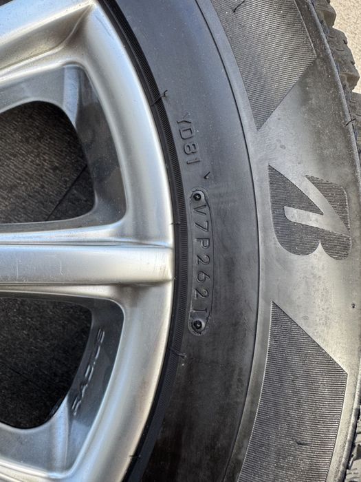 Продам шини з дисками BRIDGESTONE 235/65R17 108T