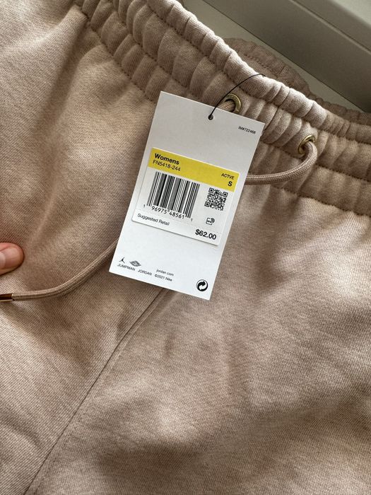 Продам шорты Jordan оригина