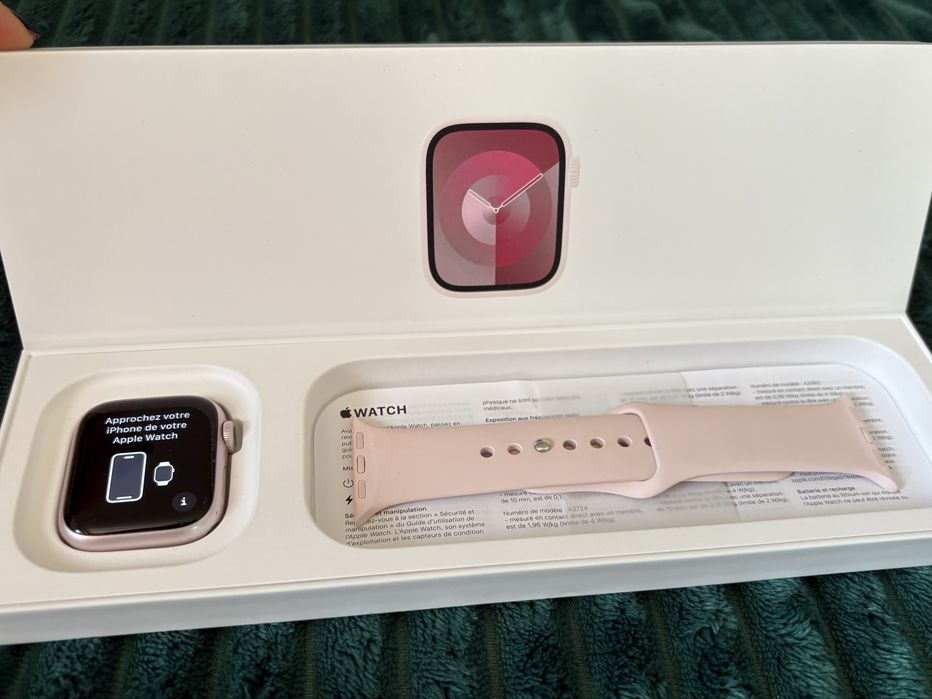 Apple Watch series 9 pink + ładowarka i paski