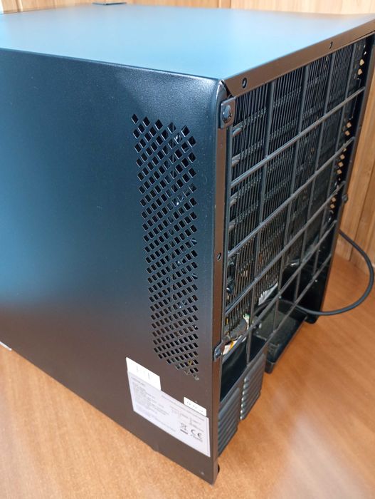 Cecotec Grand Sommelier 1220 - Lodówka na wino 31 L (12 butelek)