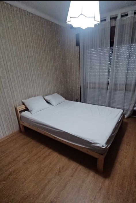 Cama com estrado e colchão 200x140 cm Ikéa