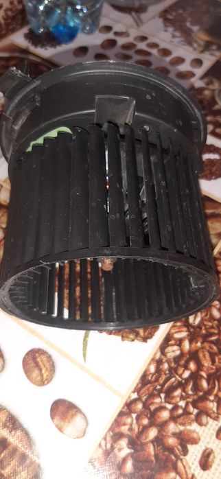 Продам вентилятор печки Рено