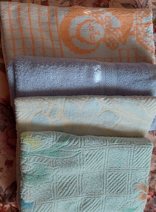 Рушникі  великі бані  ,розпродаж .