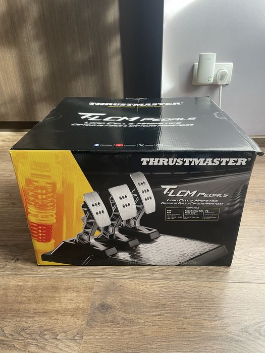 Kierownica Thrustmaster T300 + pedały | Stan BDB | PC / PS GWARANCJA 1 ROK