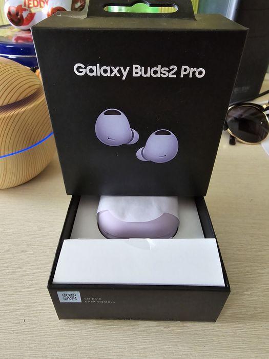 Наушники проводные КZD и беспроводные Самсунг, устройство Самсунг