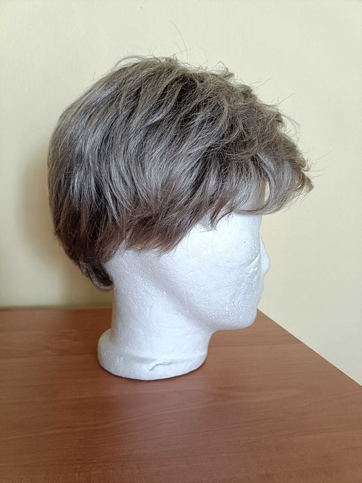 Sprzedam perukę damską firmy NAH