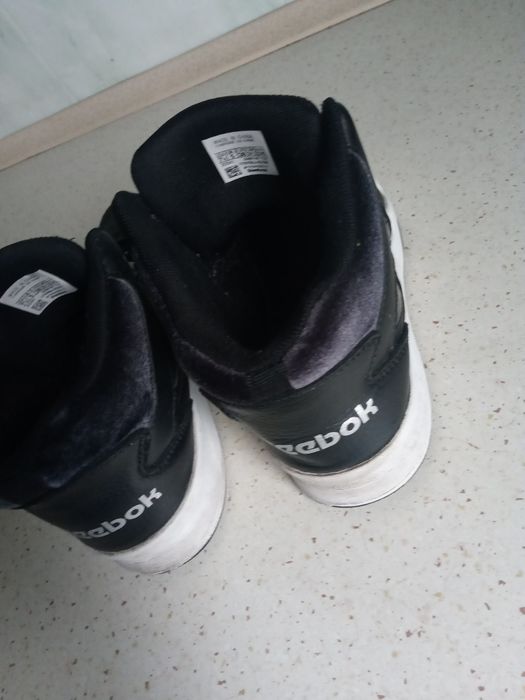 Buty snickers reebok uszkodzone rozmiar 38 wkładka 24,5cm