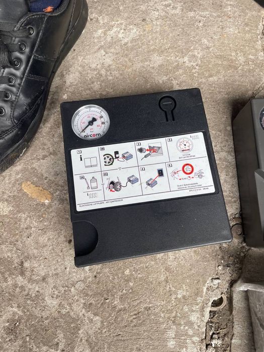 Домкрат новый набор оригинал VAG Volkswagen Touran,Tiguan,Caddy,Passat