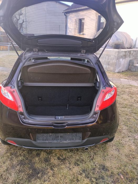 Mazda 2 1,3 benzyna  Klima