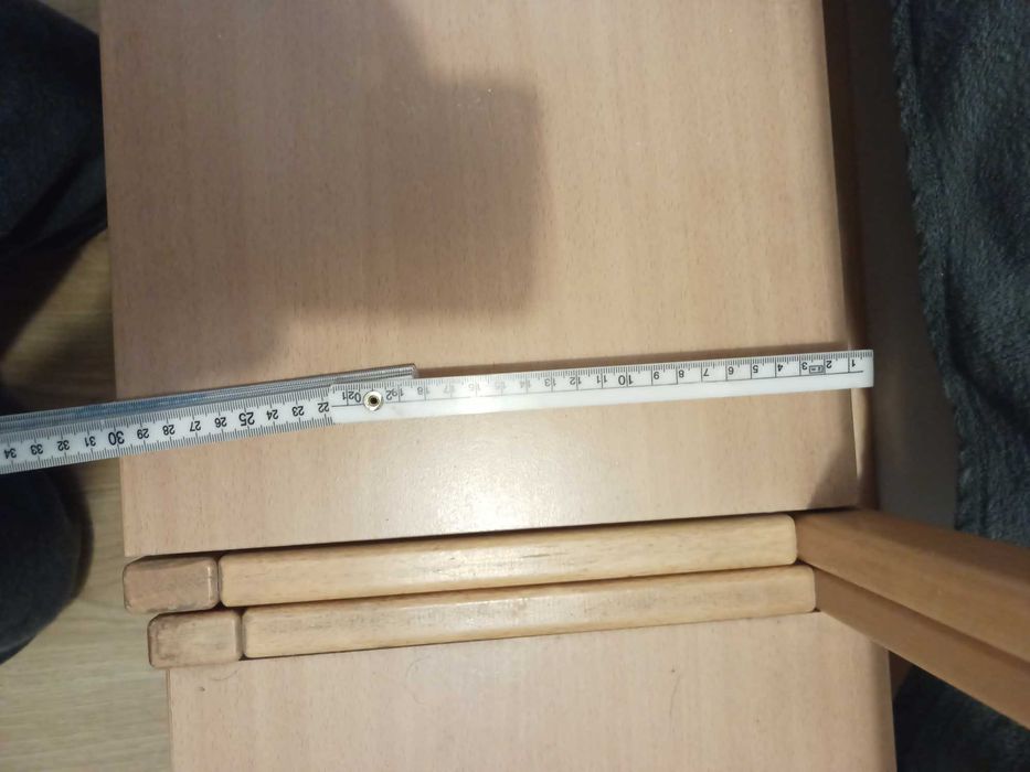 drewniane ławeczka ze schowkiem  i krzesełko dziecięce