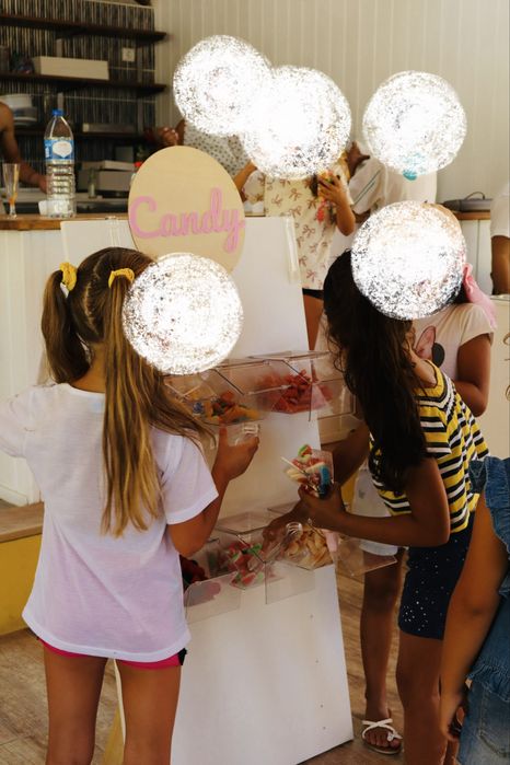 Aluguer de Expositor Infantil de Gomas (Candy Wall)