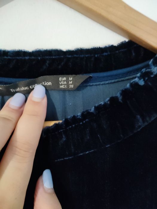 Vestido veludo azul escuro da zara