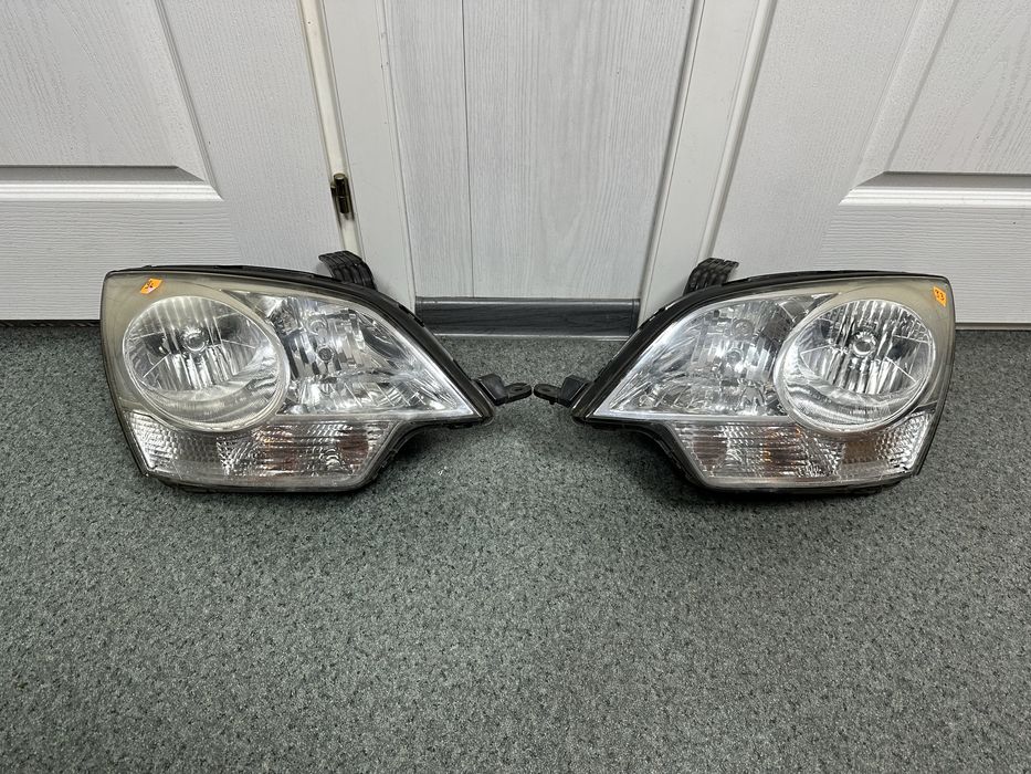 Фара передняя Opel Antara