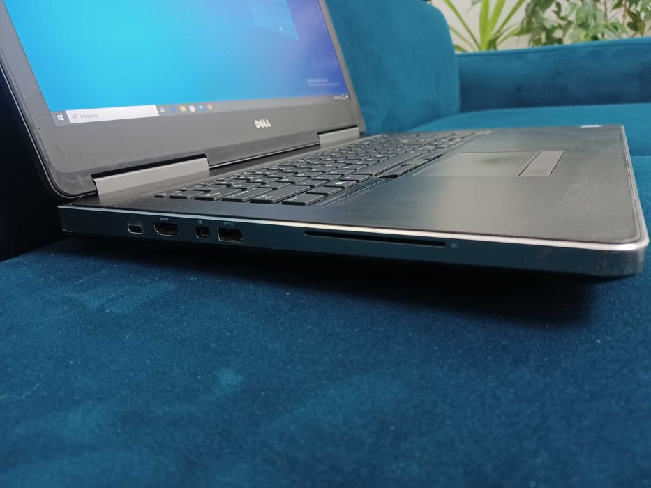 Laptop Dell Precision 7720 17,3" Intel i7 6820HQ RAM 16Gb Nvidia P3000