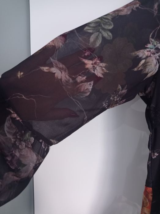 Sukienka w print kwiatowy