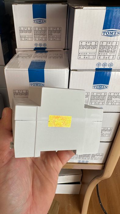 Реле напруги 3фази