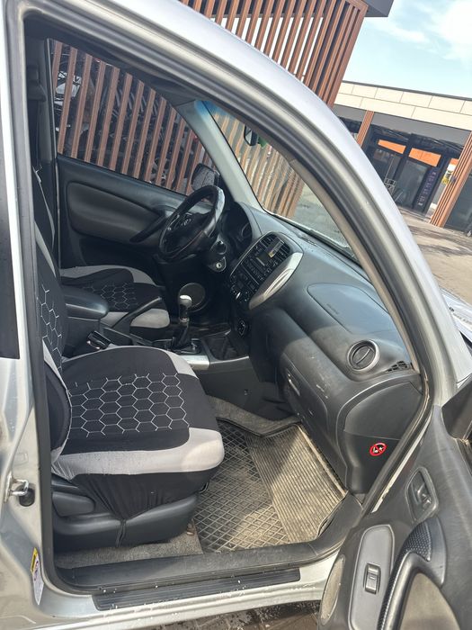 Продам Toyota RAV 4