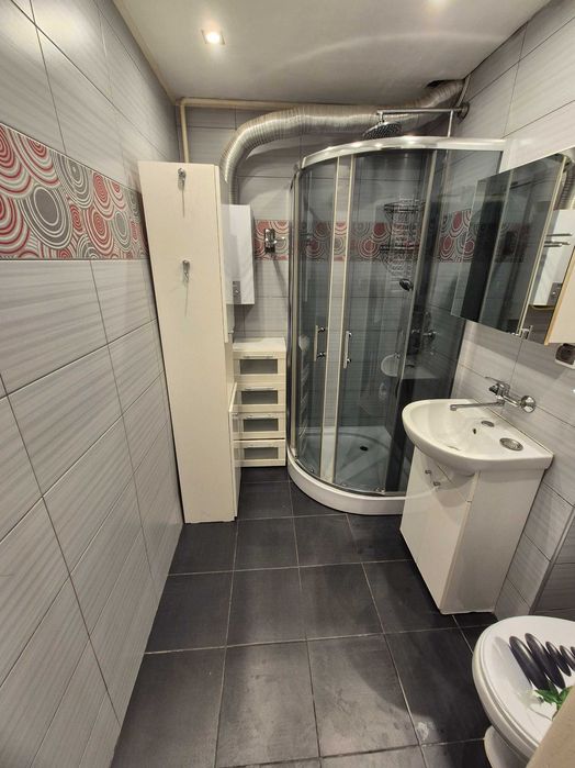 Bezpośrednio 2-pokojowe mieszkanie z balkonem w ścisłym centrum! - Widok 2