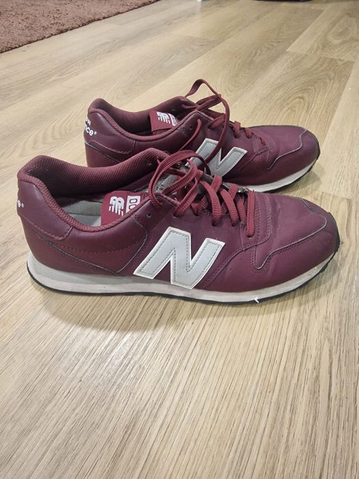Sapatilhas bordo new balance tamanho 45
