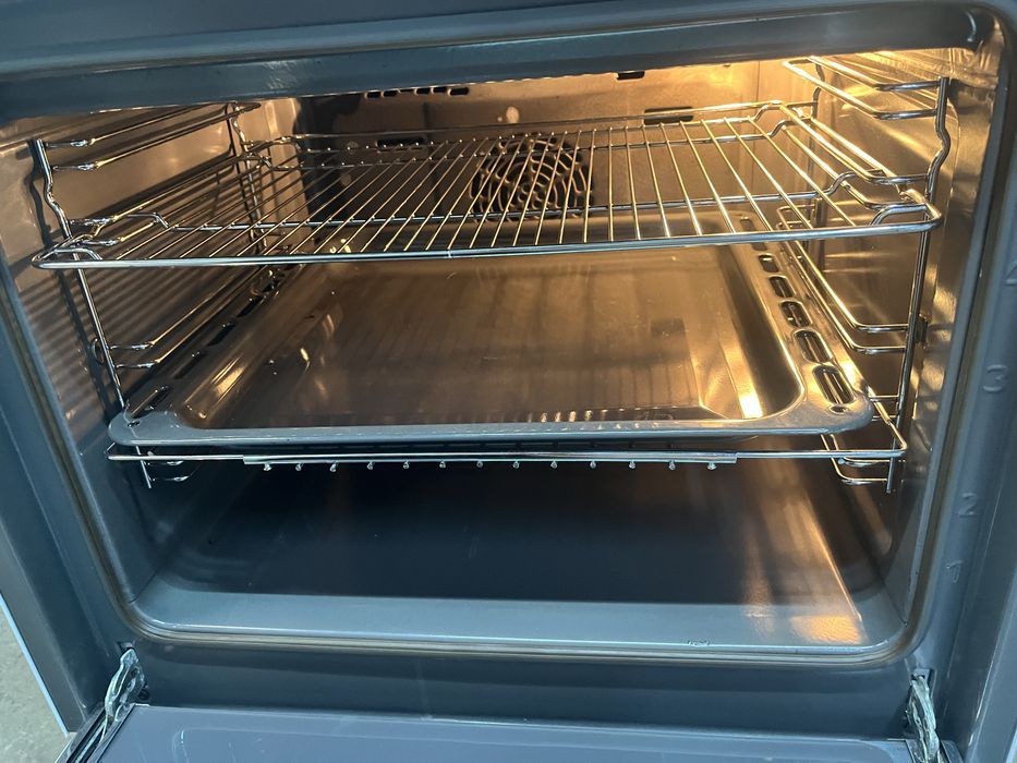 Kuchenka SIEMENS 60cm elektryczna |12msc |Dobry stan |Dowóz