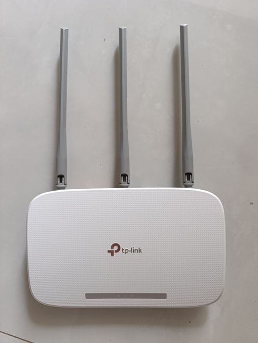 WI-FI роутер tp-link.