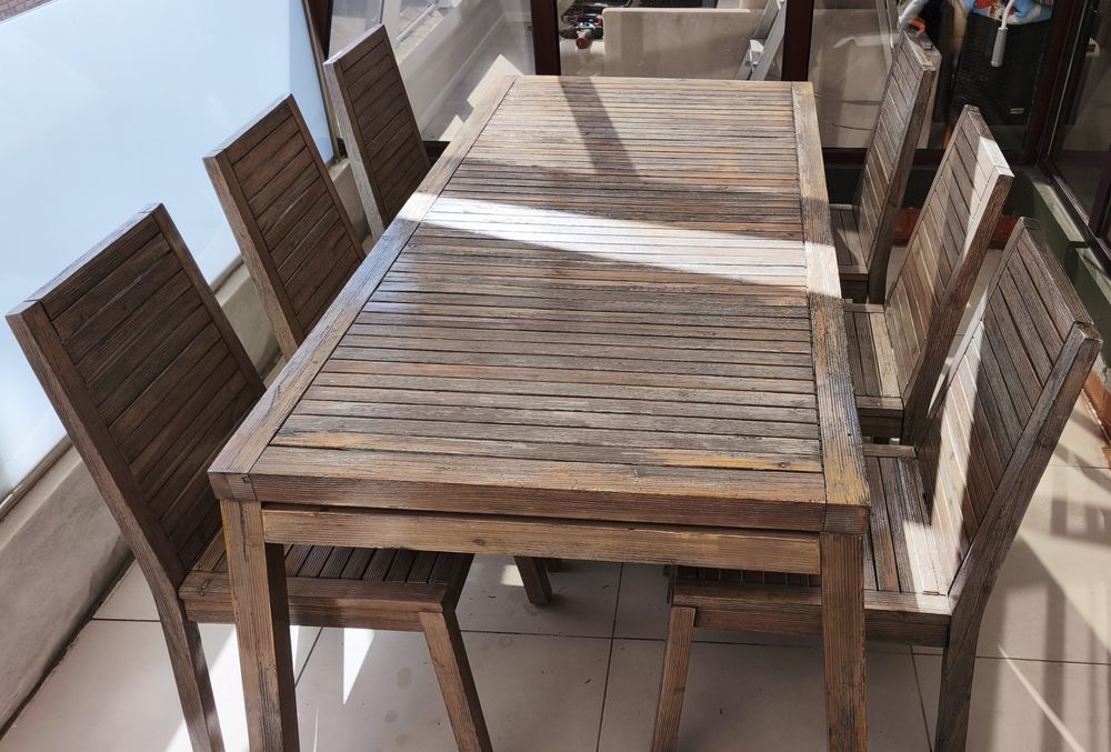 Conjunto de Mesa e Cadeiras de Jardim