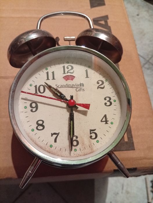 Zegar budzik dwie sztuki
