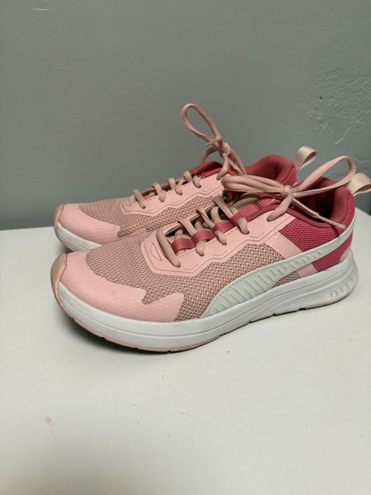 Кросівки puma рожеві