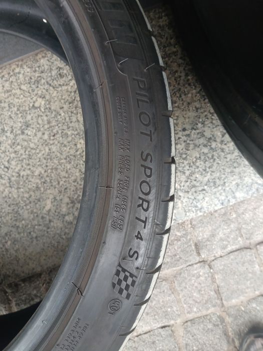 2 pneus 255 35 r19 Michelin
