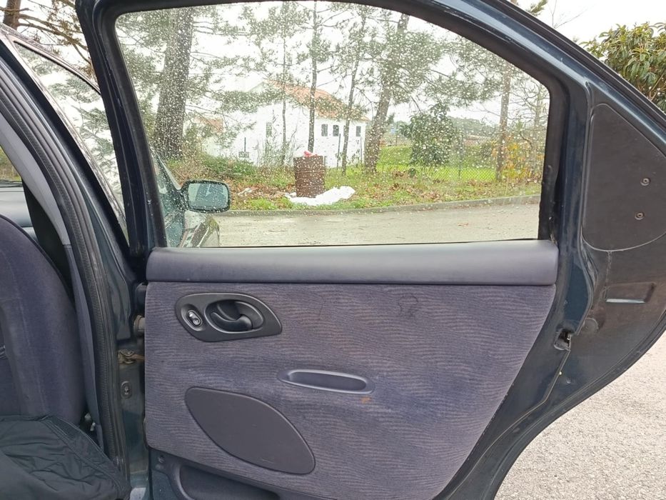 Carro ford mondeo 1,8