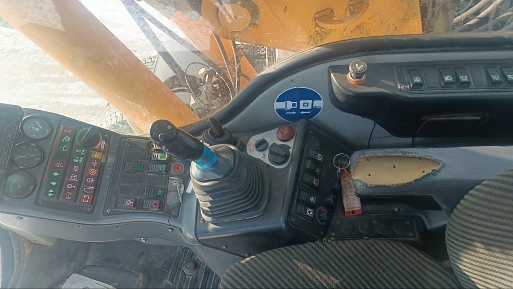 Liebherr 314 koparka kołowa