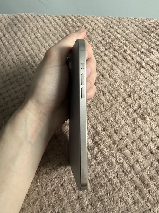 Продам Iphone 15 Pro Max 256gb