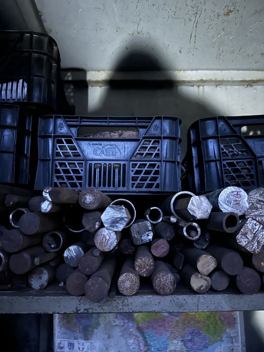 Кругляки до токарного станка ,деталі до тракторів