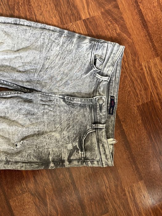 Jeansy damskie szare z przetarciami M Cropp