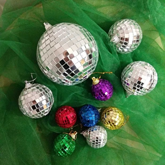 Ялинкові іграшки / Дзеркальні кулі Скляні (D4 см; D6 см; D10 см)