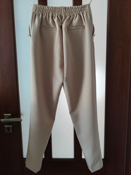 Eleganckie spodnie na kant r.36