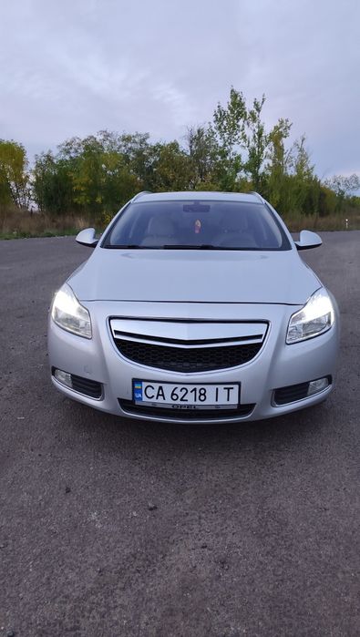 Opel Insignia 2010р 2л дизель