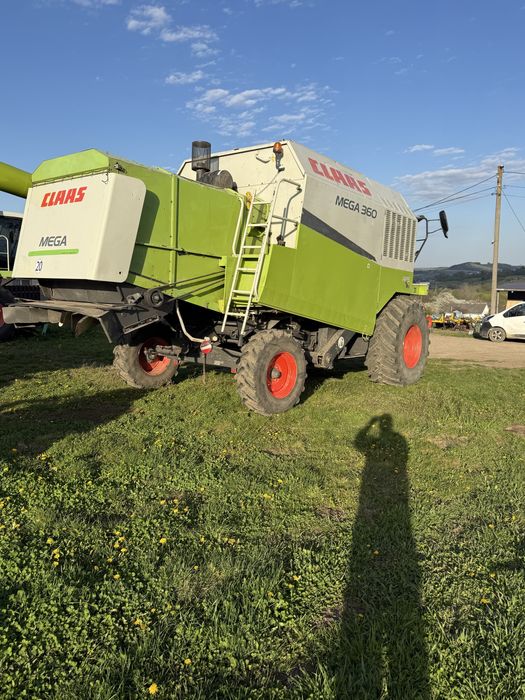 Комбаін зернозбиральний Claas Mega 360