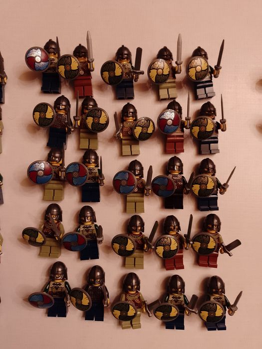 Lego castle wojownik/wiking/viking 80 szt