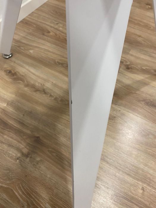 Mesa de tampo de vidro