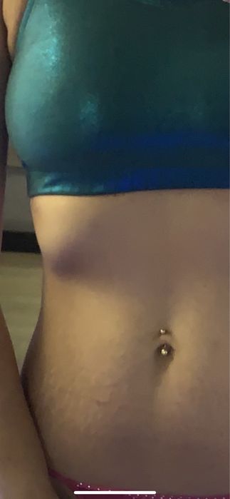 Спортивный фитнес топ Зелёный шимер S