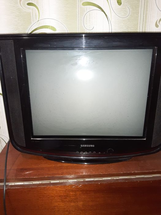 Продаётся телевизор Samsung