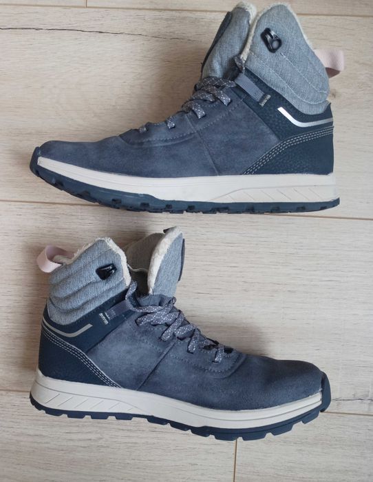 зимові черевики р 37 шкіра водонепроникні Quechua сапожки мембрана