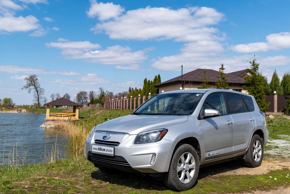 Продам електомобіль Toyota RAV4 EV 2012 року