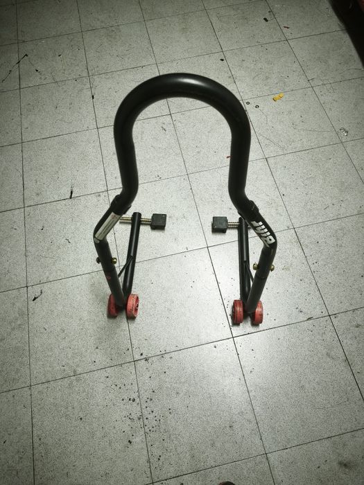 Cavalete de mota