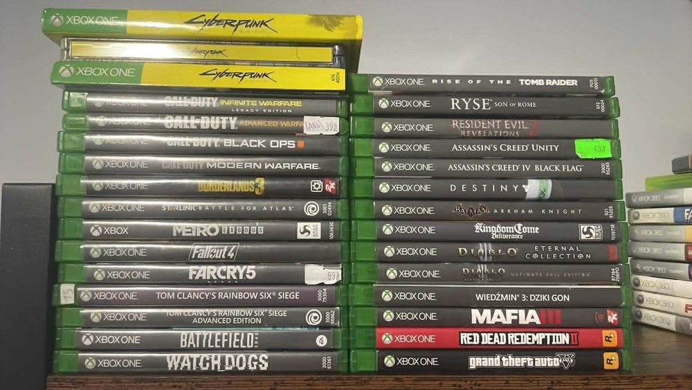 Xbox One S 500GB + pad (mozliwy dokup gier)