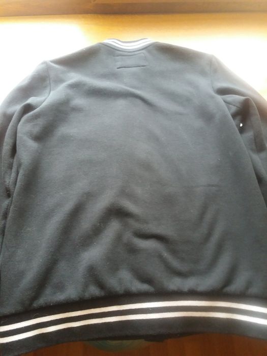 Продается Бомбер.